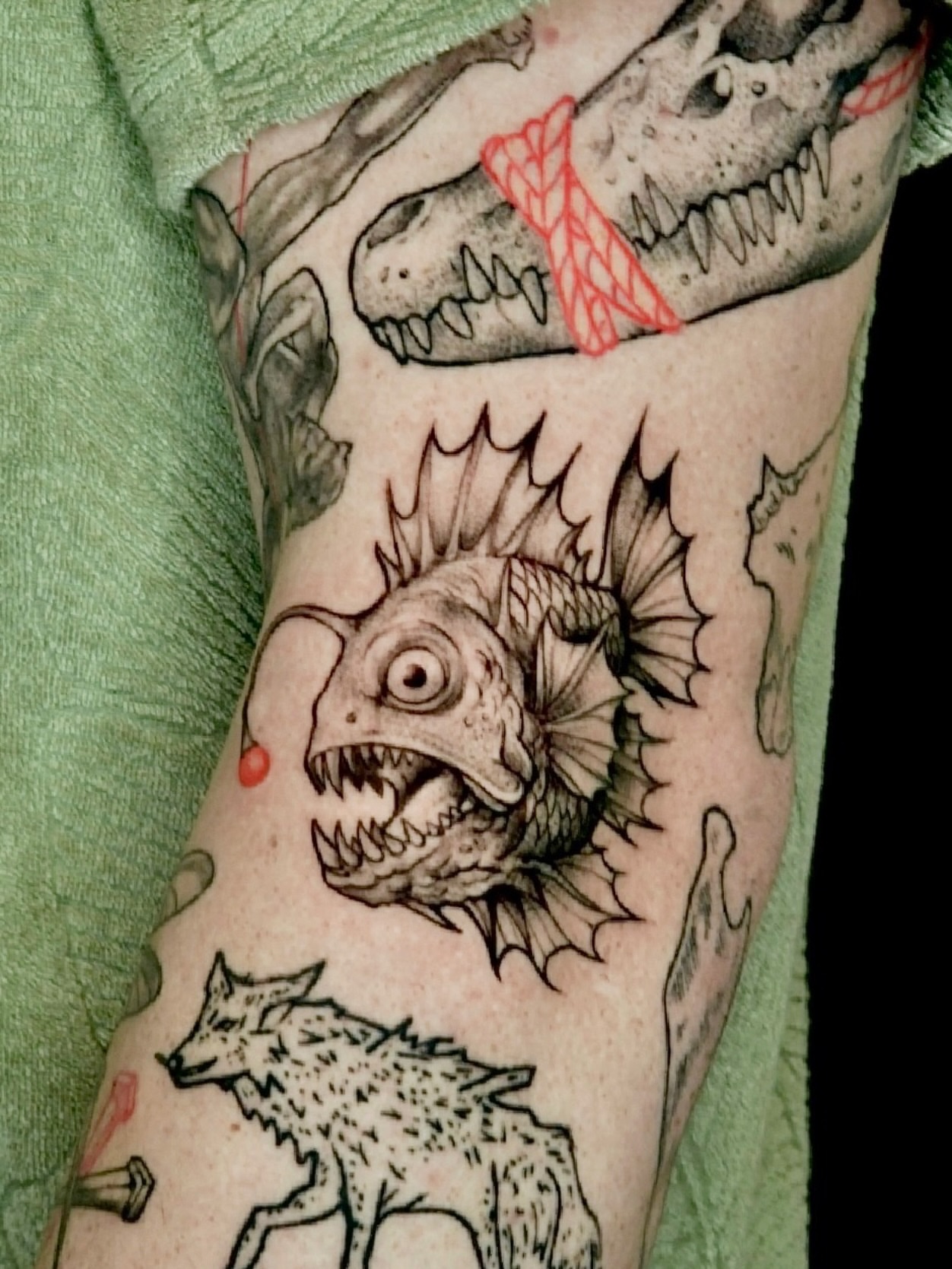 Prehistoric creatures realism tattoo on the forearm by Milk Tattoos 🇸🇻🇪🇸