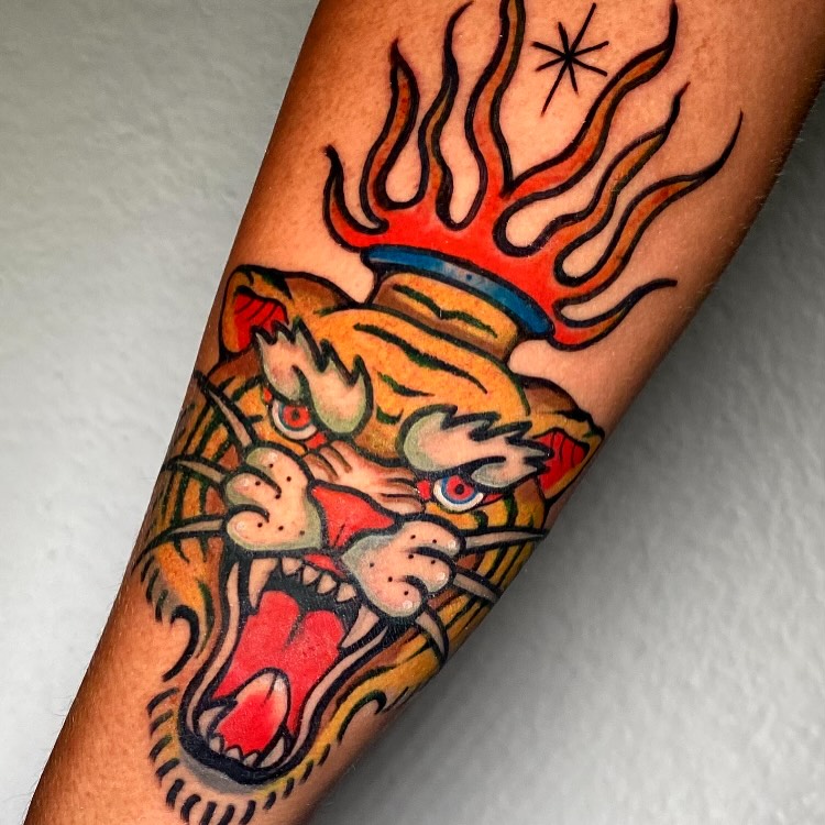 Tiger American traditional tattoo on the forearm by ✶ 𝑺𝑰𝑳𝑽𝑨𝑵𝑨