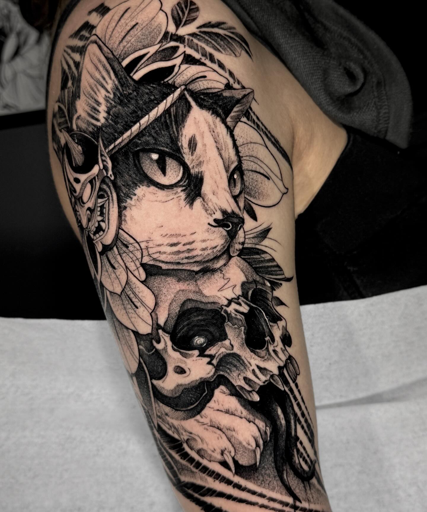 Tattoo by @tivengomez — black_and_grey, realism