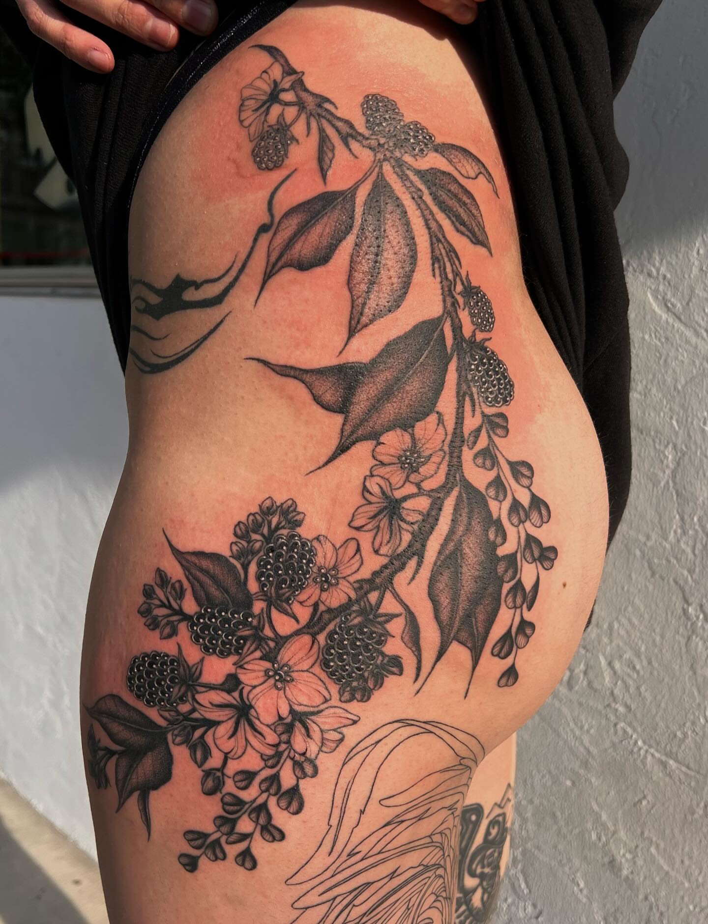 Tattoo by @molliecooltattoos — black_and_grey