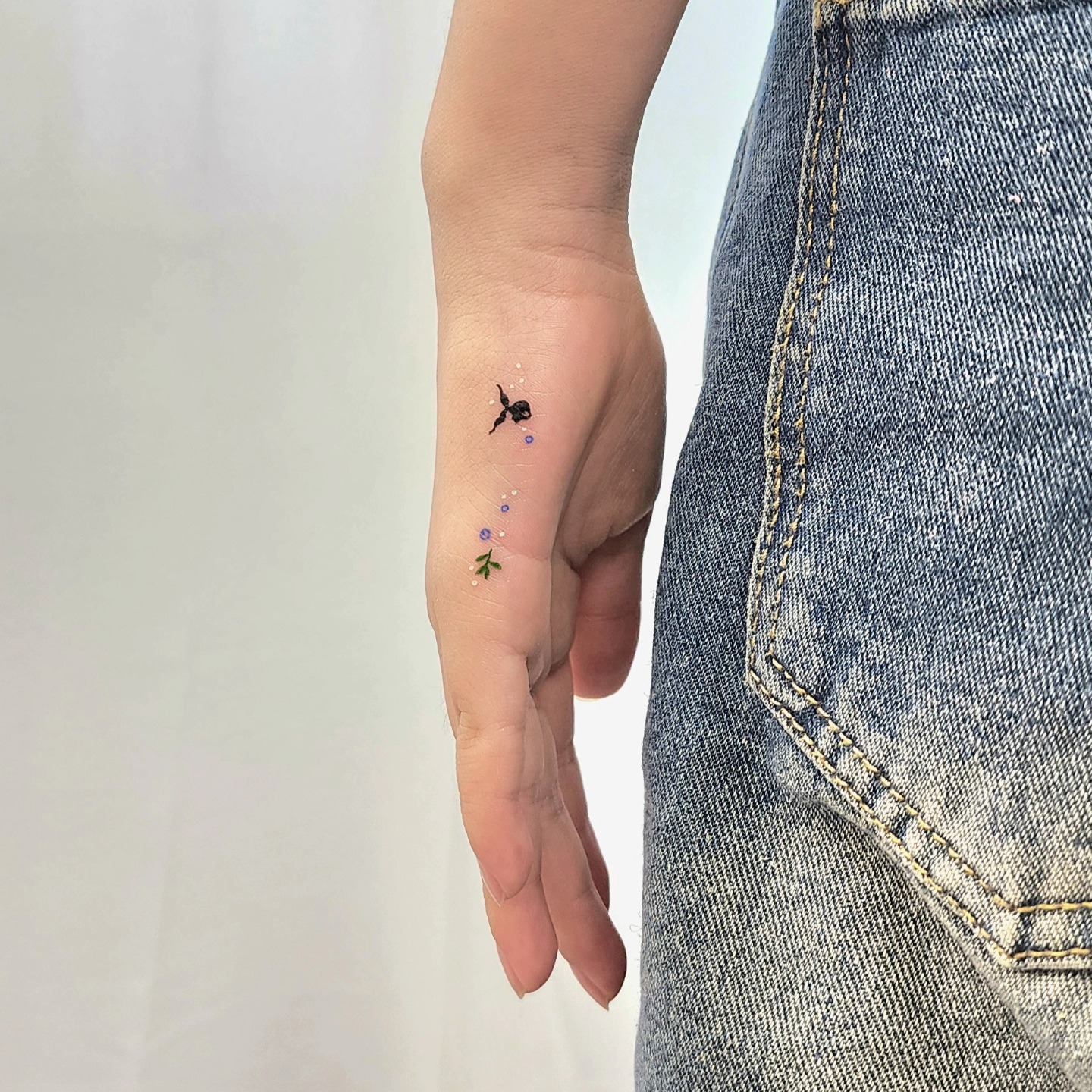 Tattoo by @noksang_ — dotwork