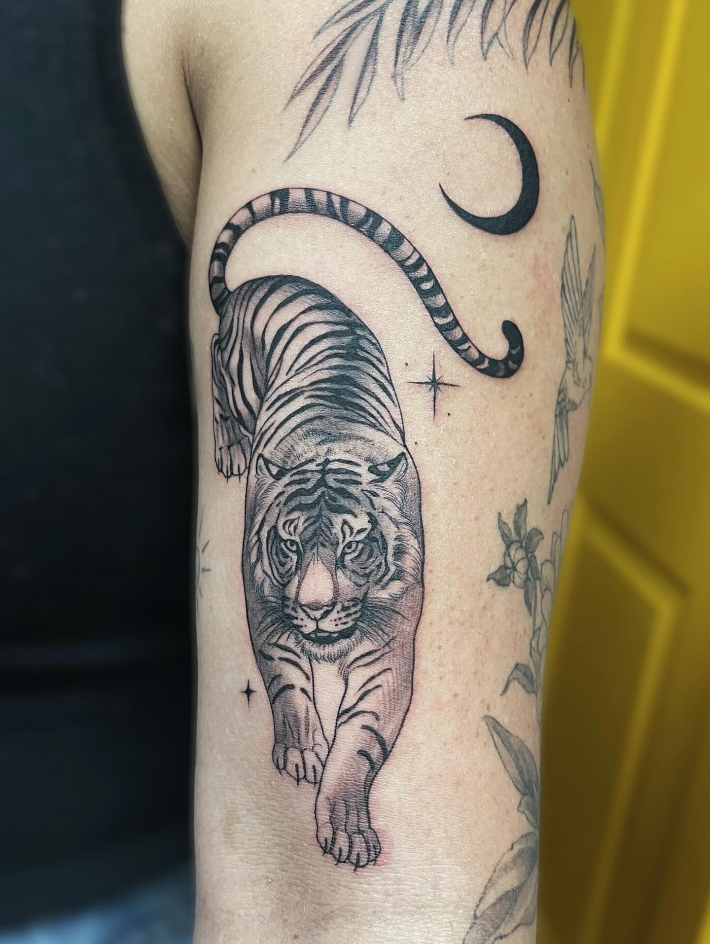 Tiger realism tattoo on the forearm by π‘πΆπΈπ½ππ ππΎππππ