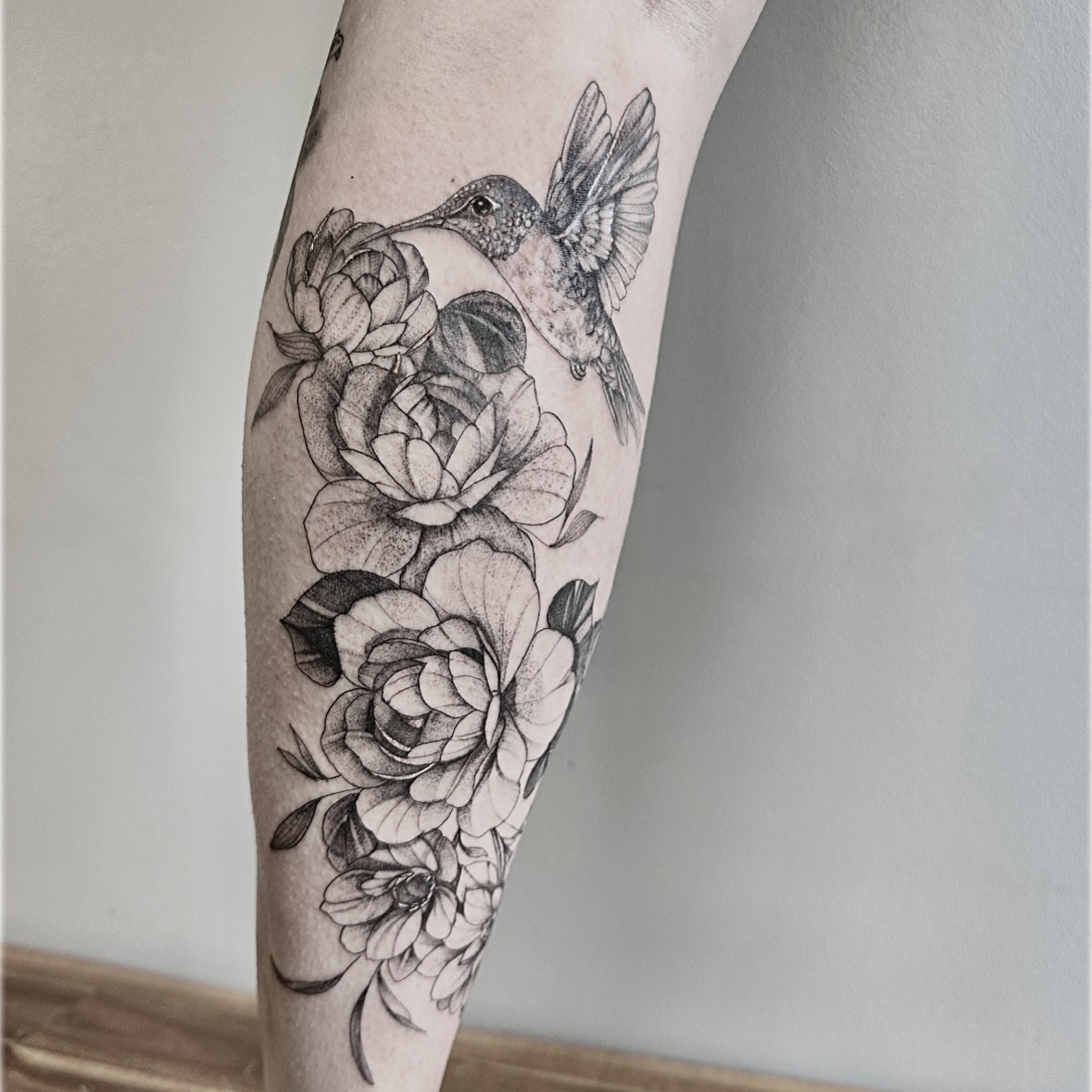 Hummingbird and flowers dotwork tattoo on the forearm by Rafael Alfredo Armas Hoyos, Salt Lake City, Utah