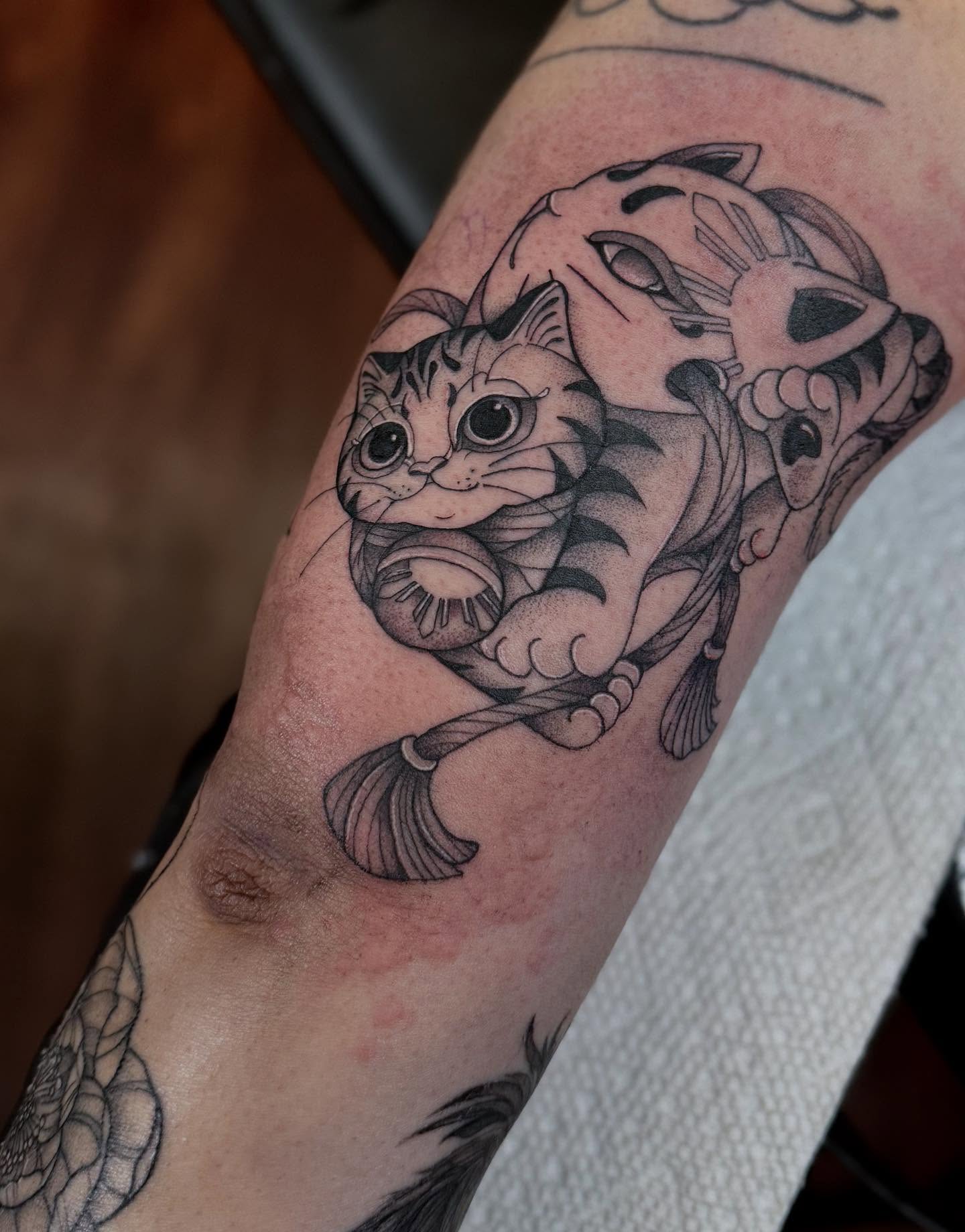 Tattoo by @l.sinatra__ — black_and_grey