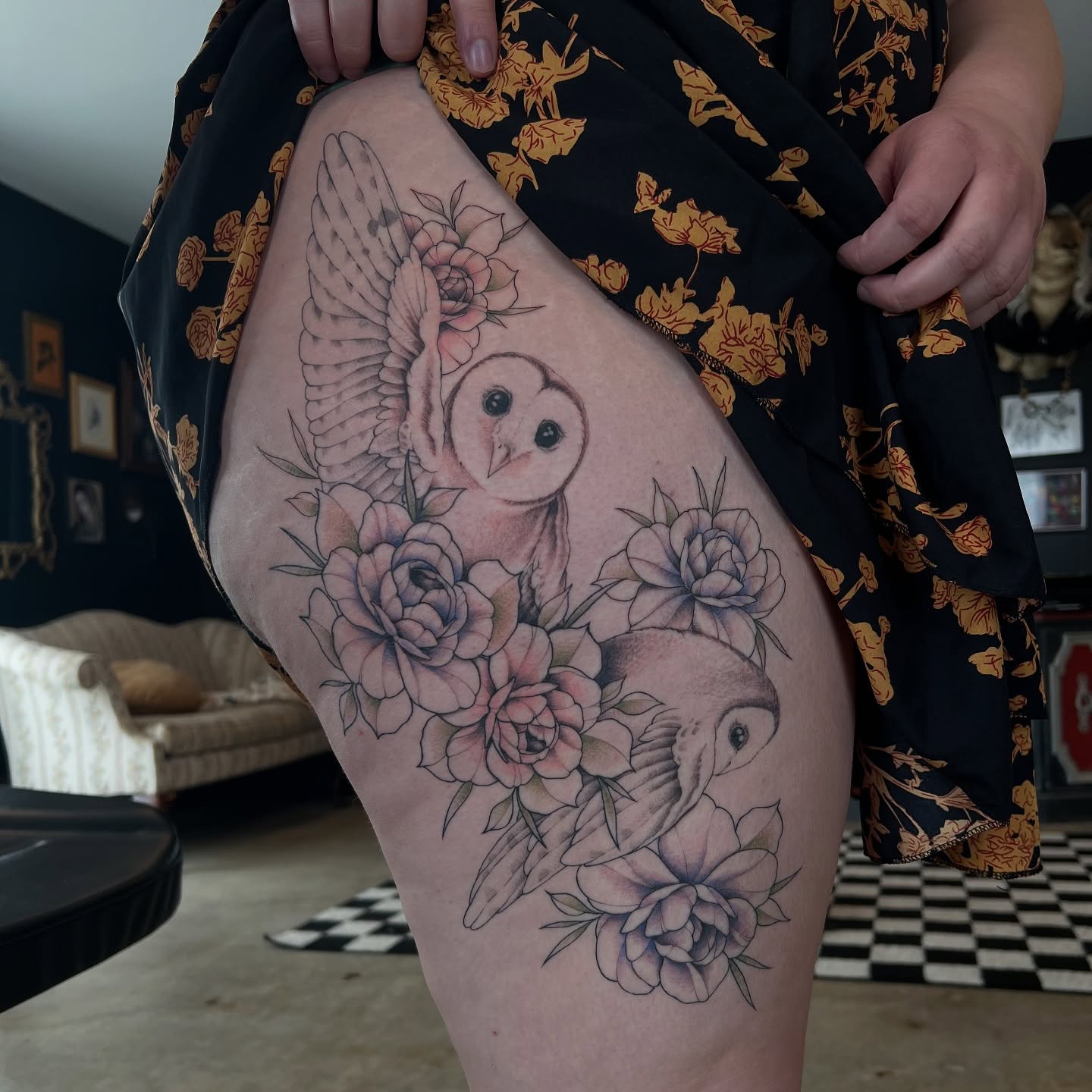 Owl and flowers realism tattoo on the thigh by Dom