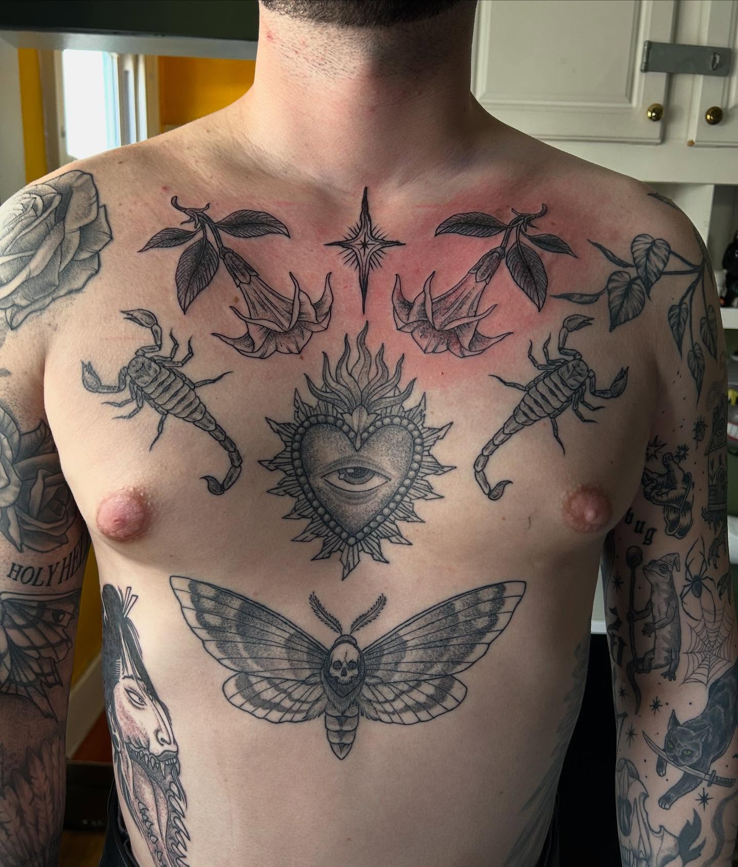 Tattoo by @inkslingingtattoo โ black_and_grey, fine_line