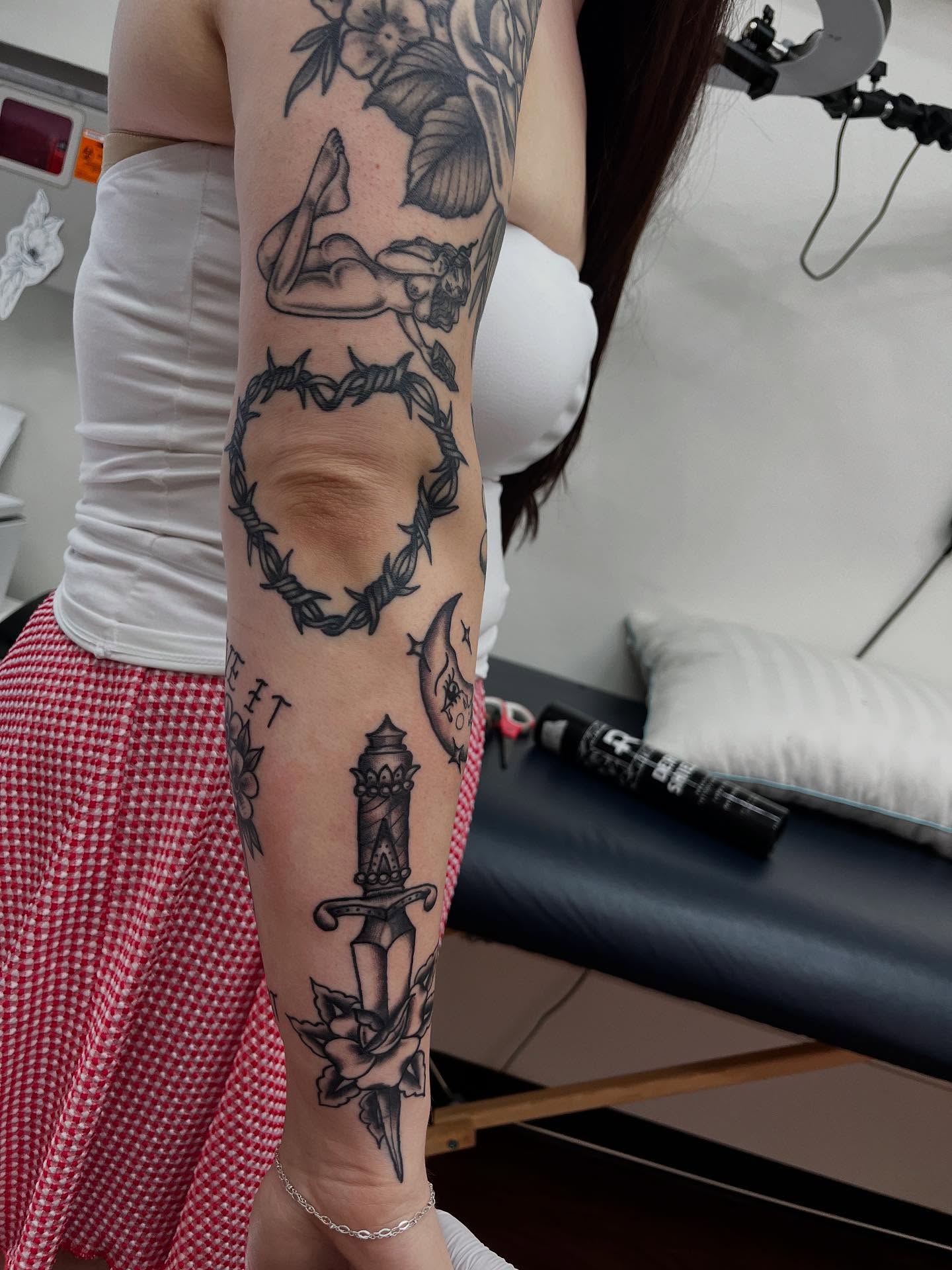 Tattoo by @jesscorinnetattoo — black_and_grey