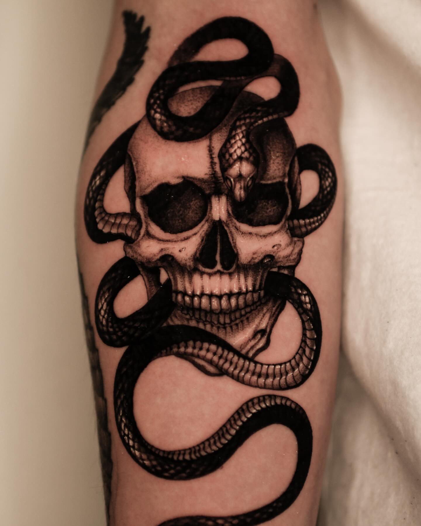 Tattoo by @minblackwork β black_and_grey, realism