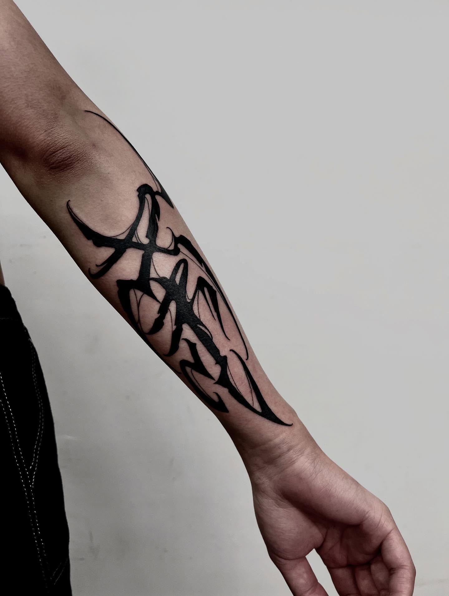 Tattoo by @jimyuip โ tribal