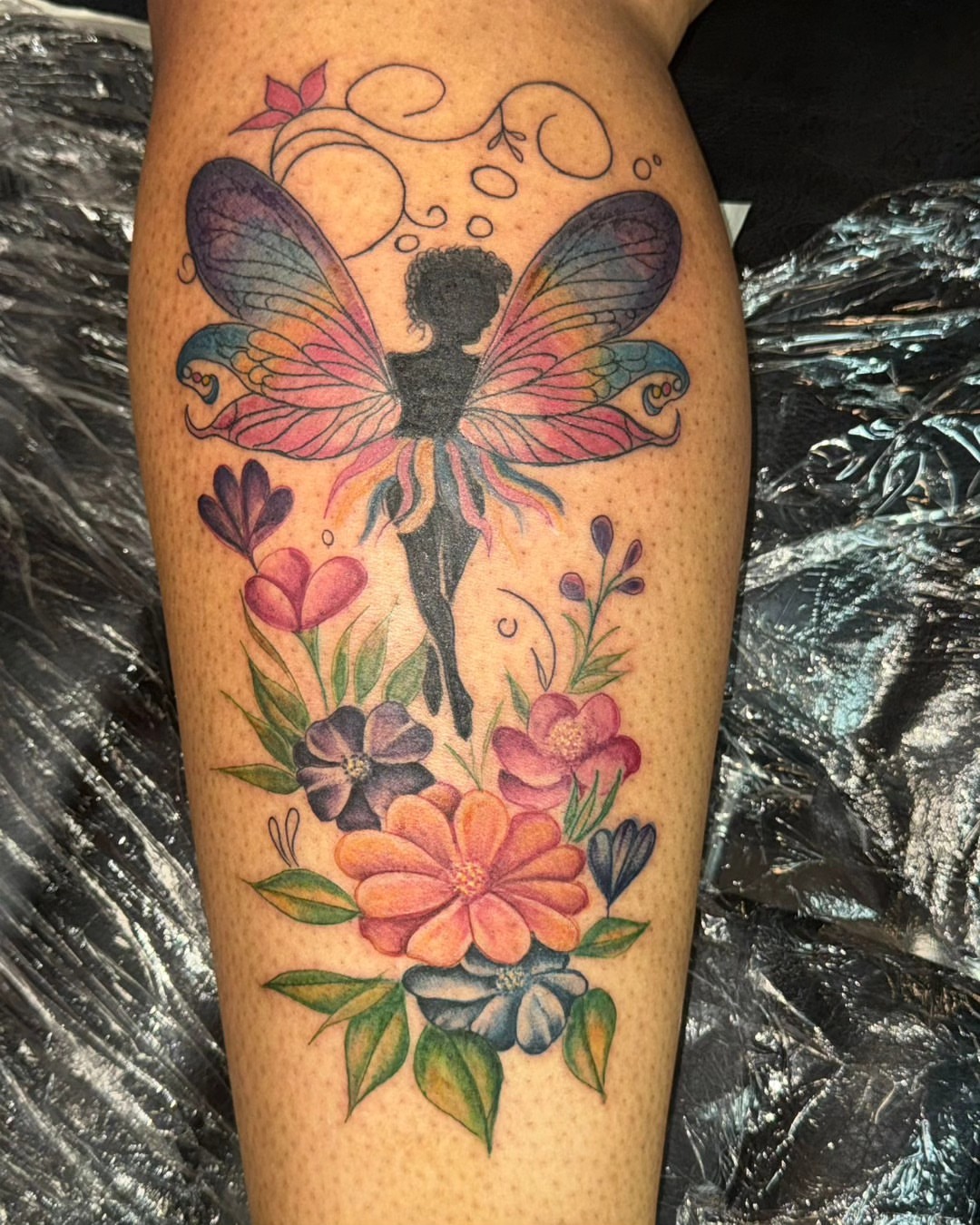 Fairy and flowers new school tattoo on the thigh by ๐๐ช๐ฝ๐ฑ๐ ๐๐ฒ๐ป๐ต ๐ฃ๐ช๐ฝ๐ฝ๐ธ๐ธ