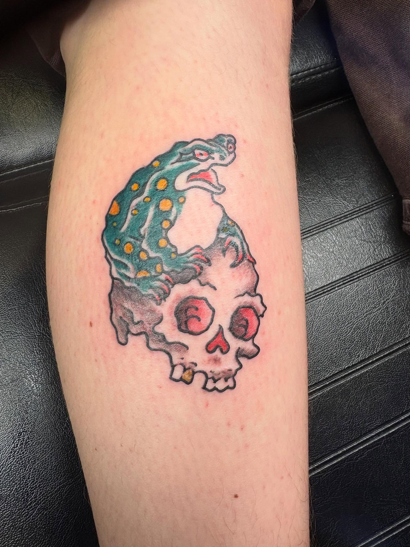 Frog and skull dotwork tattoo on the forearm by Josh Williams, Chattanooga, Tennessee