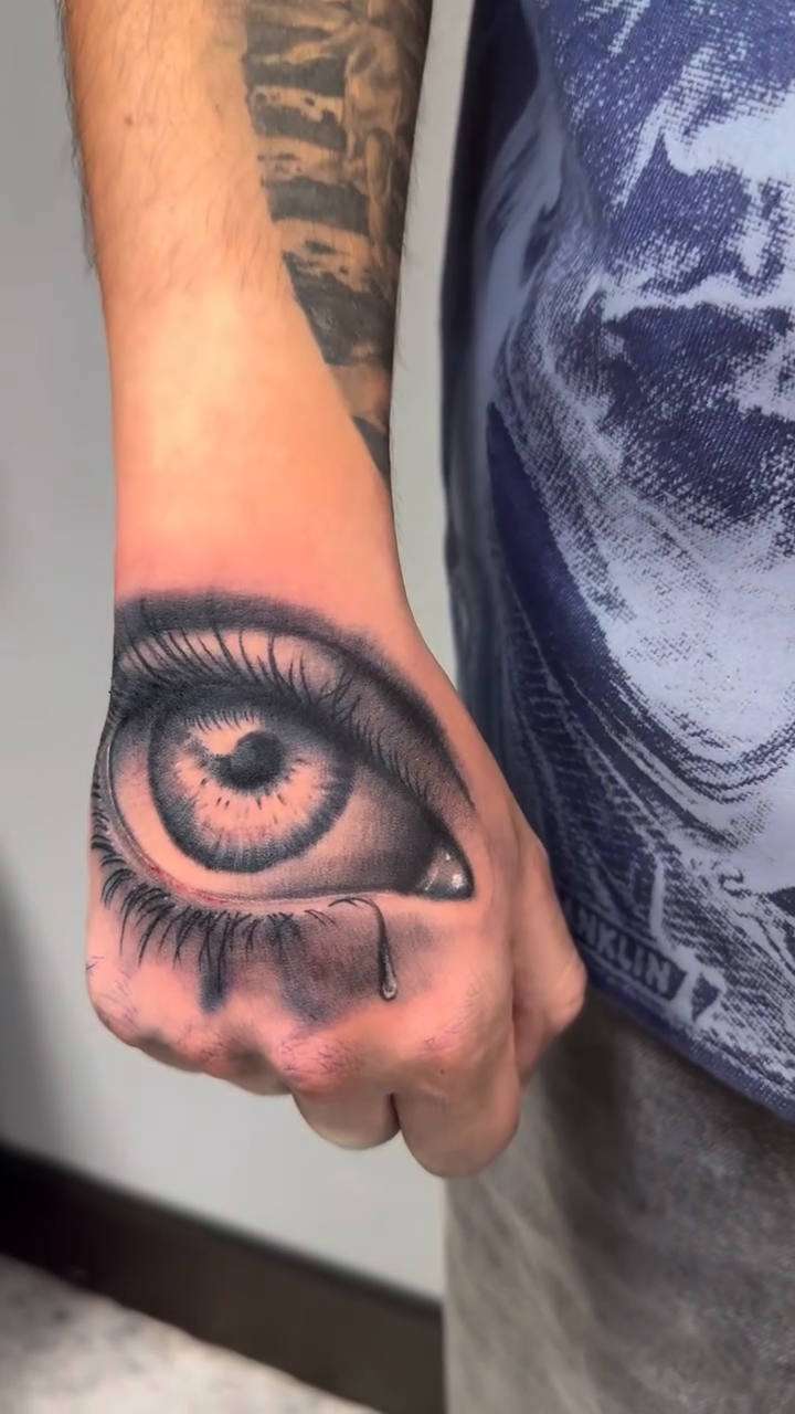 Eye realism tattoo by Alex Romero