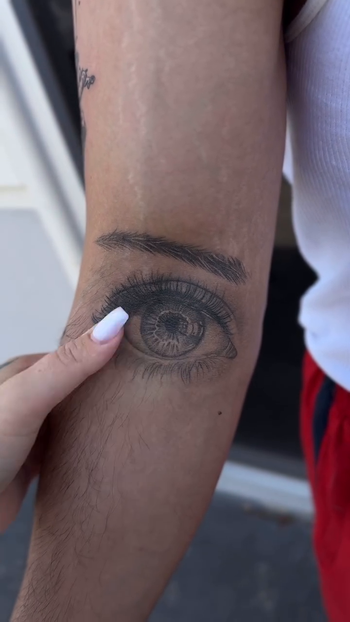 Eye realism tattoo by sacramento tattoo CA