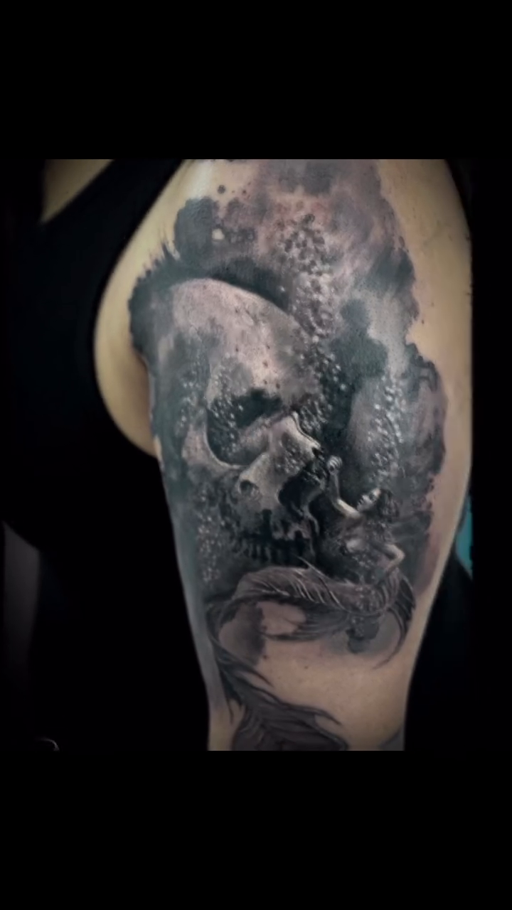 Skull realism tattoo by Brian Ulibarri