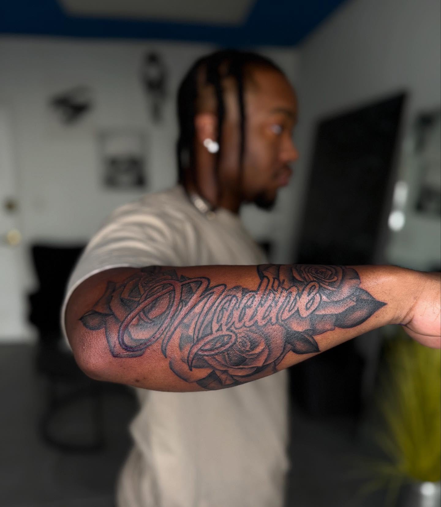 Tattoo by @shyluhv — black_and_grey