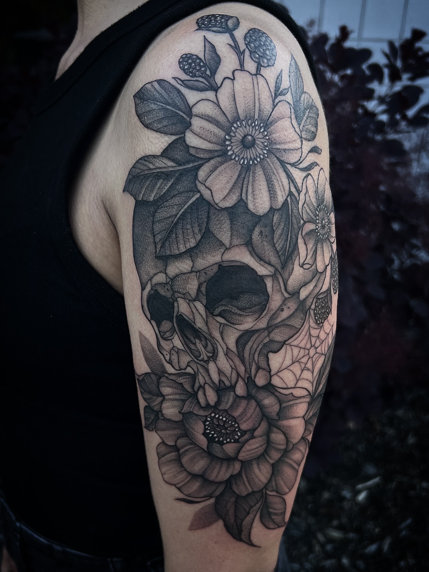Floral skull realism tattoo on the shoulder by Elaine Nerowski ☾