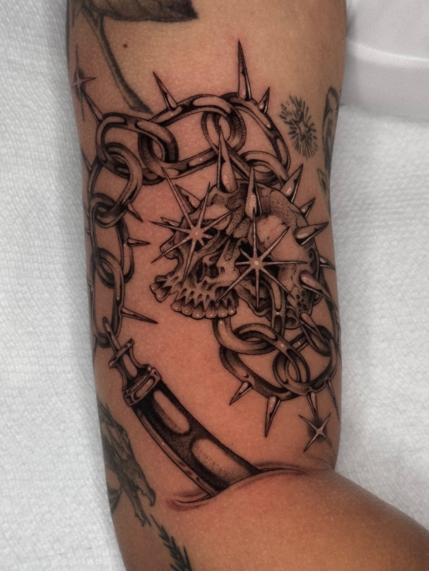 Tattoo by @ellafromhella — black_and_grey, geometric