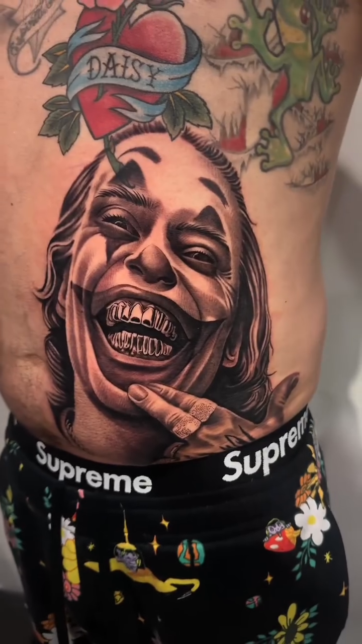 Joker portrait realism tattoo by Gee Lagunas 🇲🇽, Springfield, Virginia