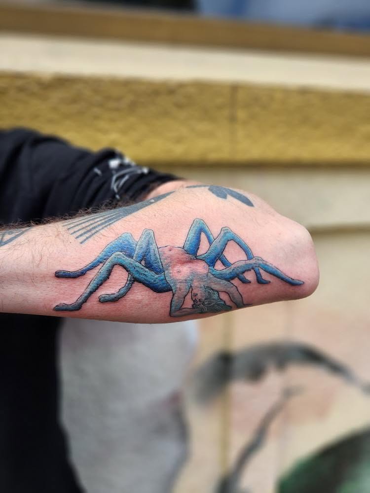 Tattoo by @oriotat2 — geometric