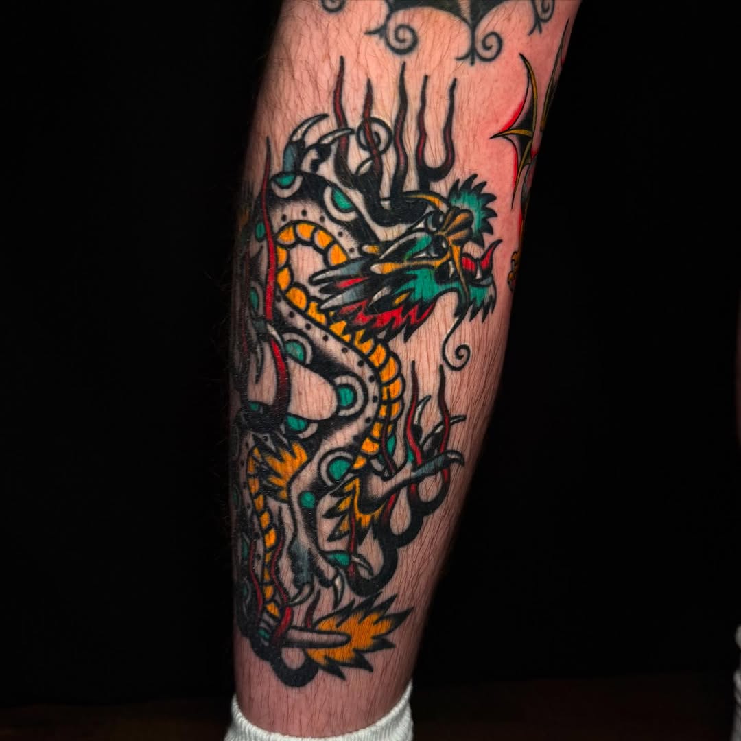Tattoo by @freezedriedrainbow โ american_traditional