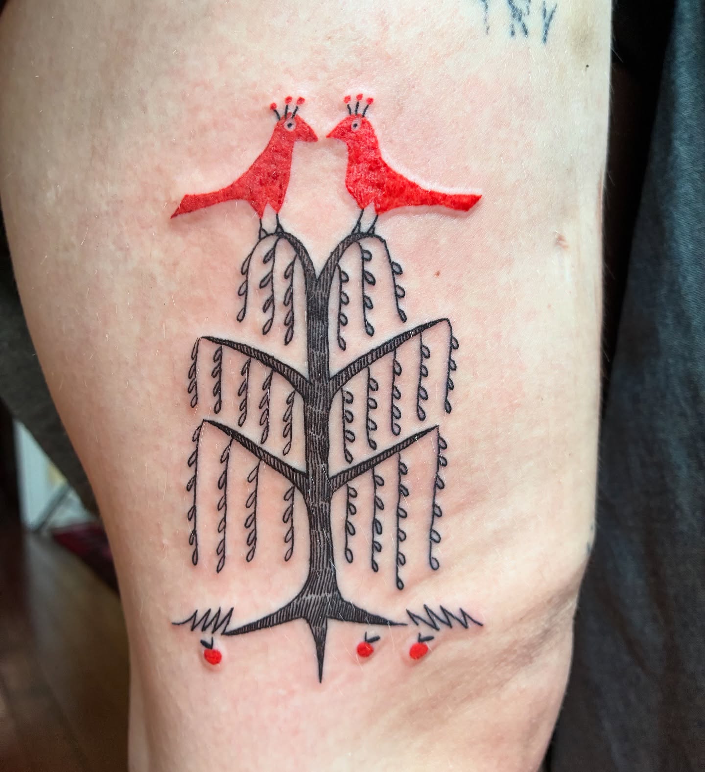 Birds on tree geometric tattoo on the thigh by Steph Liebetreu