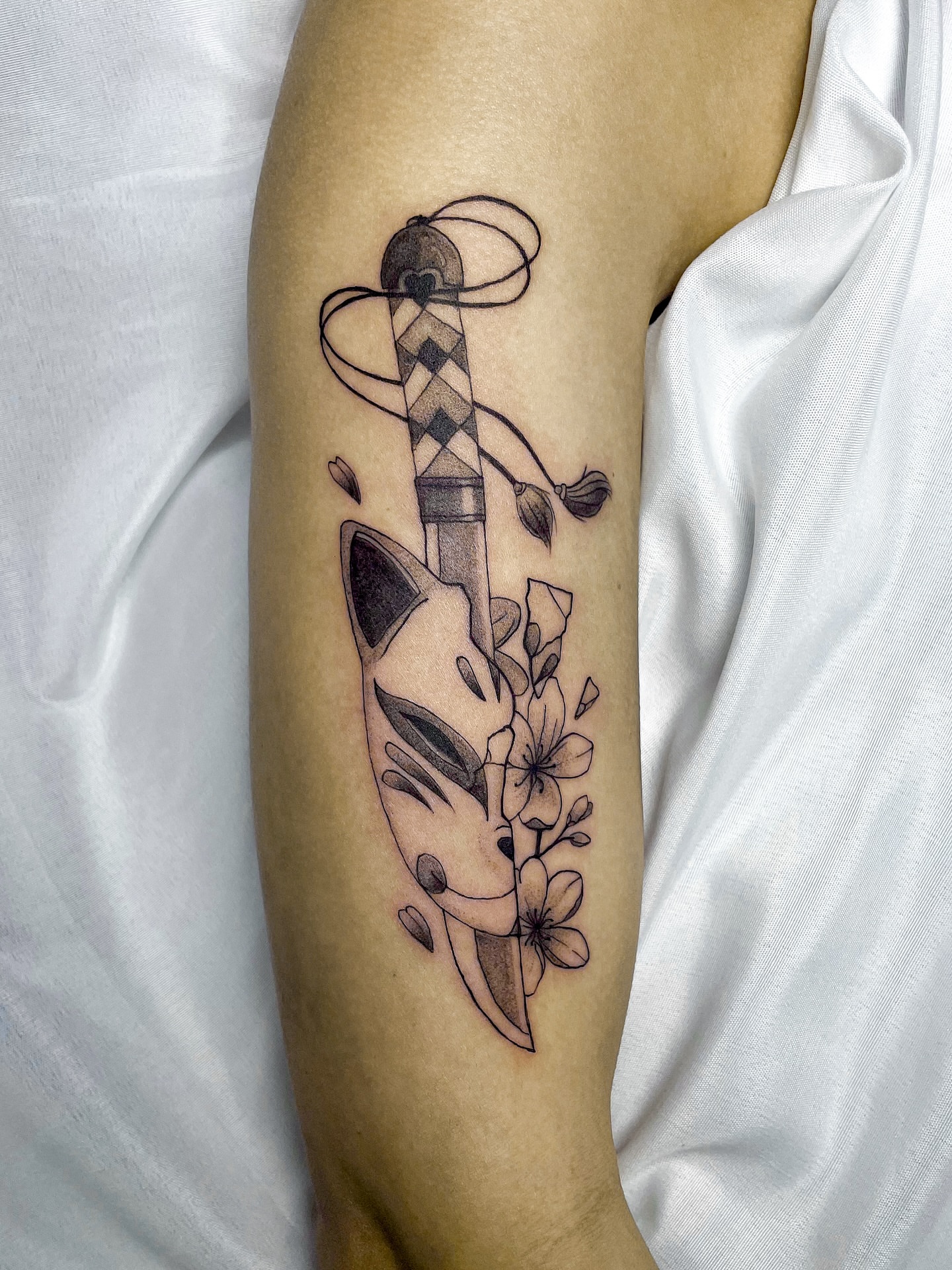Tattoo by @azevtattoo β black_and_grey