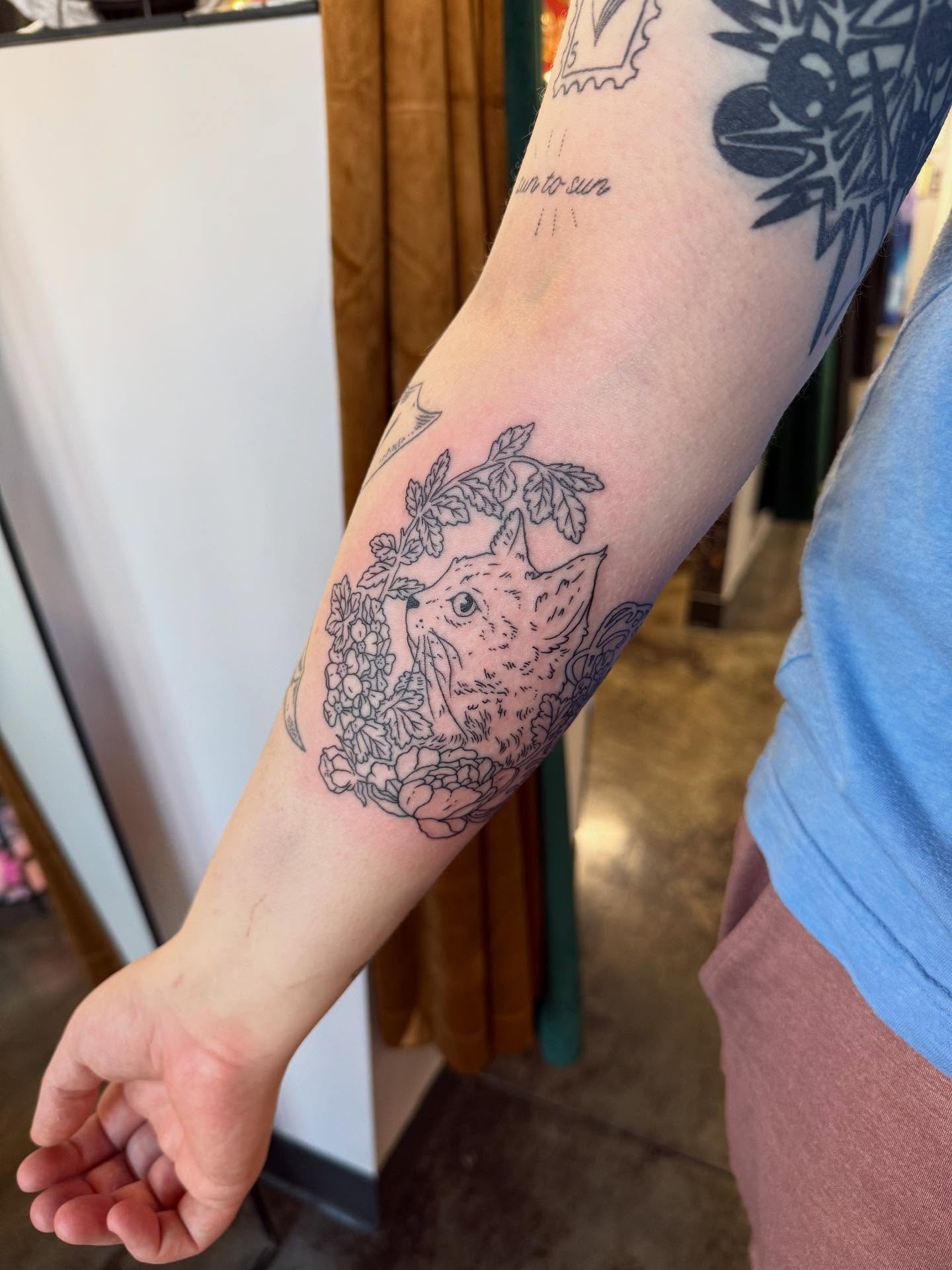 Tattoo by @jesloretattoo — black_and_grey
