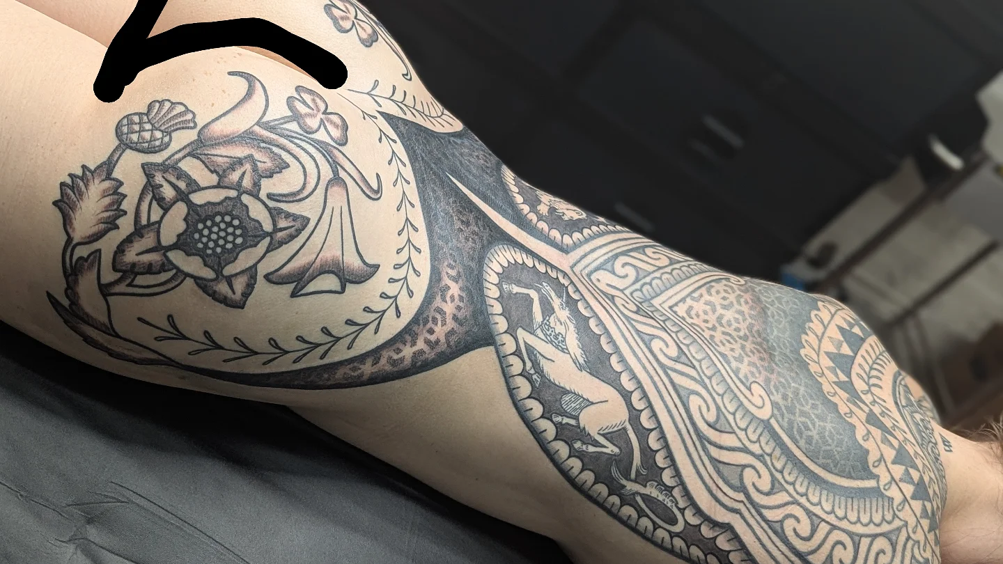 Tattoo by @elistudertattoo — black_and_grey