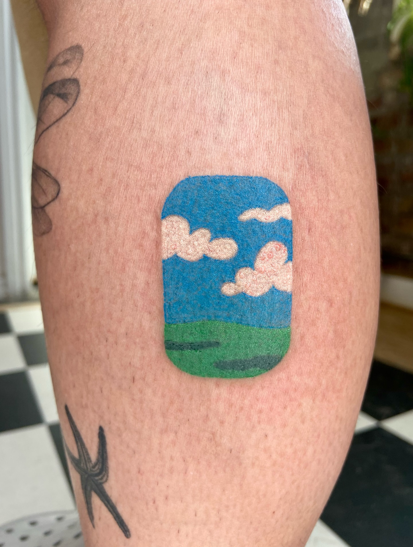 Tattoo by @mano_blue — minimalist