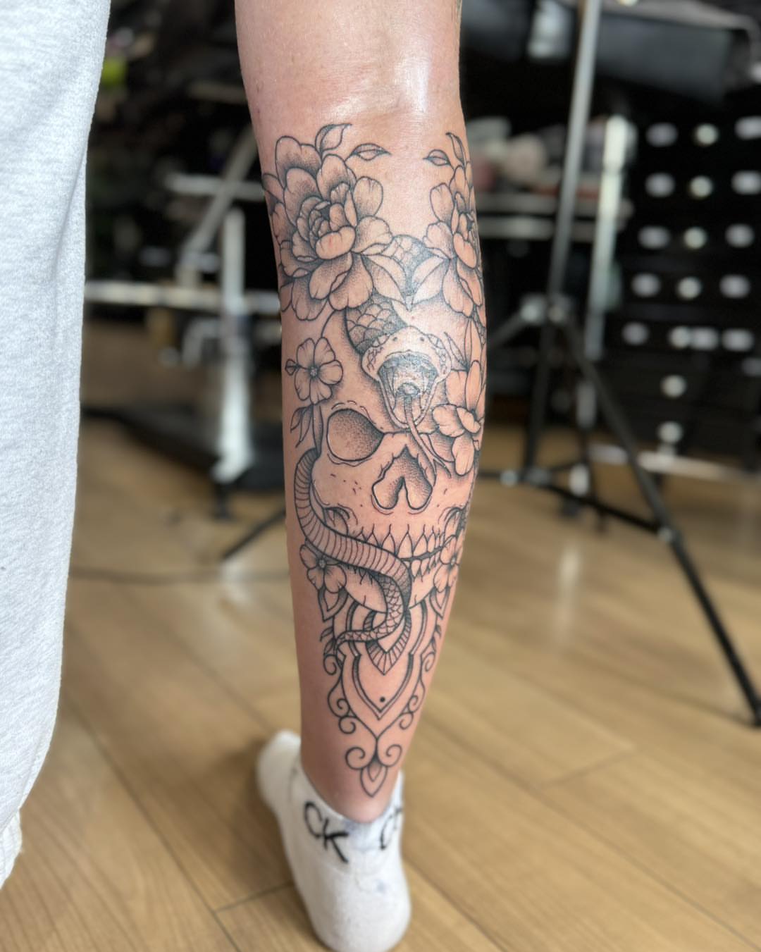 Tattoo by @gchlo123 — black_and_grey