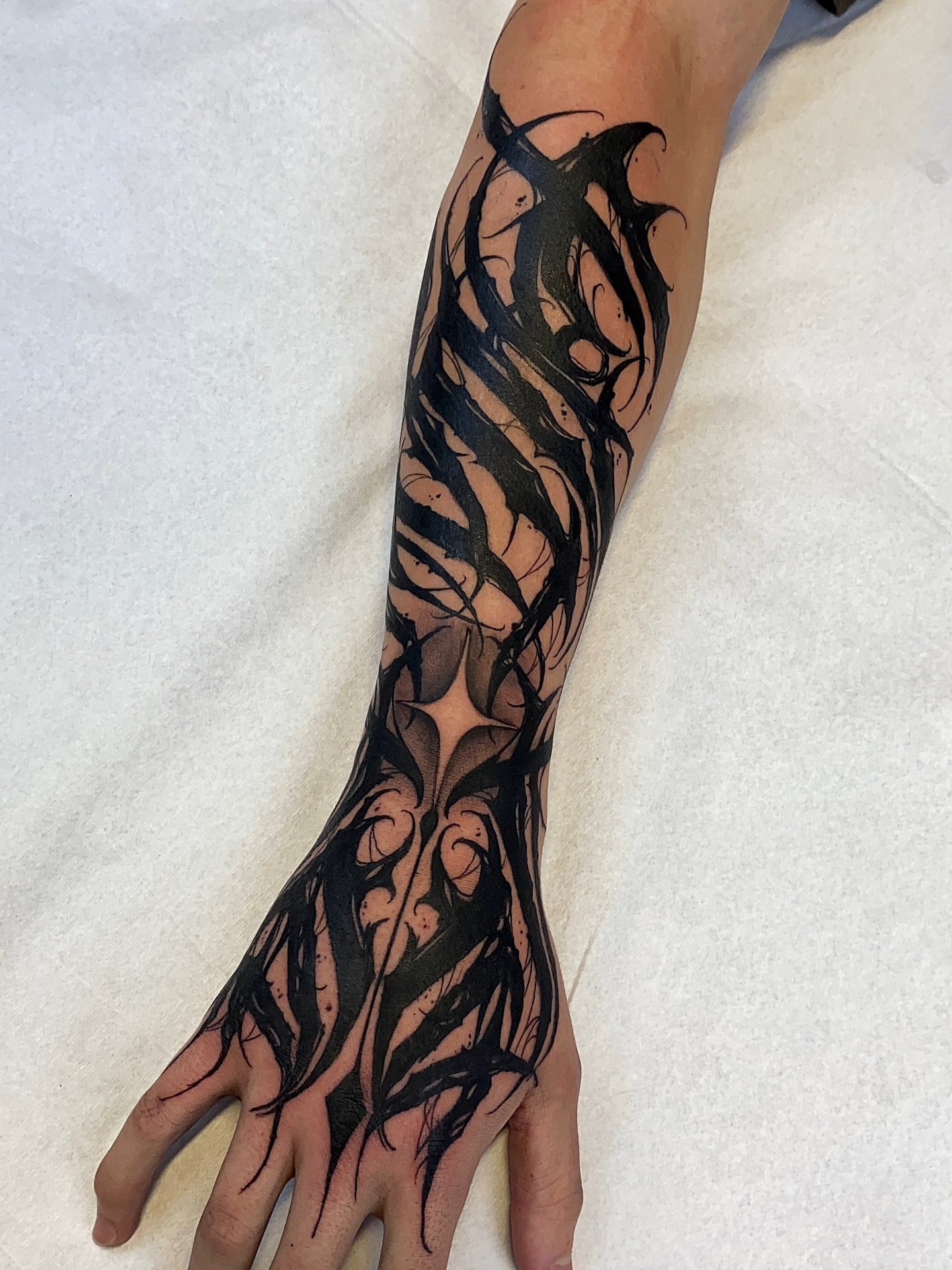 Tattoo by @_vants__ — blackwork