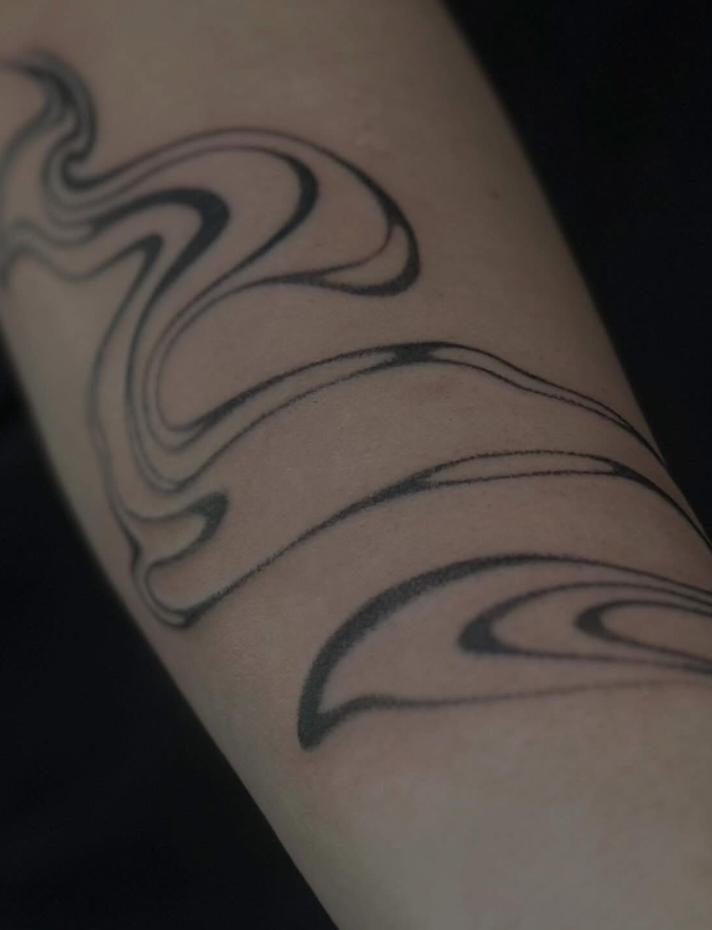 Tattoo by @shriekingpossum — black_and_grey