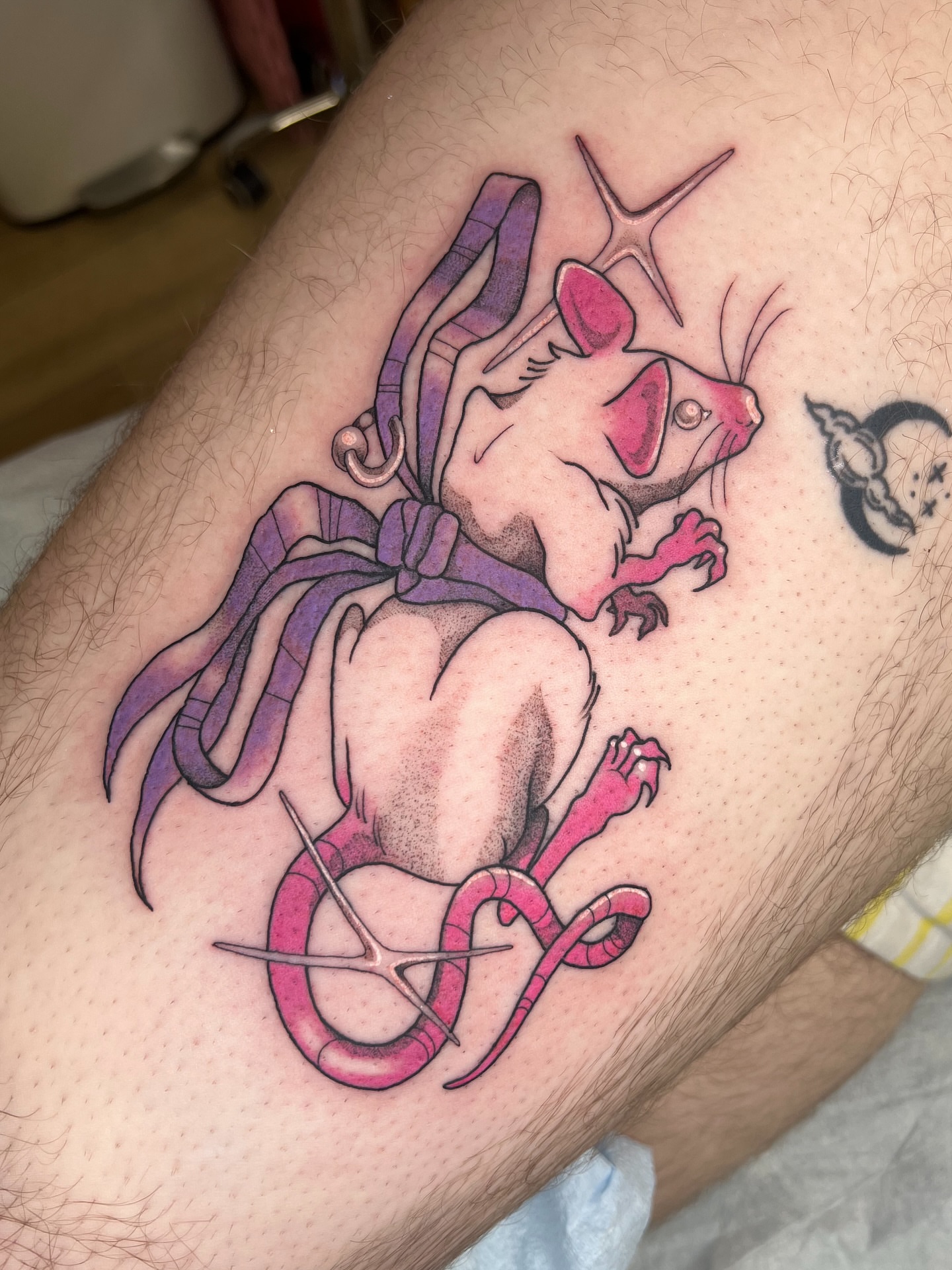 Pig with star anime tattoo on the thigh by 𝔓𝔢𝔞𝔠𝔥𝔶 𝔄𝔫𝔰𝔩𝔢𝔶