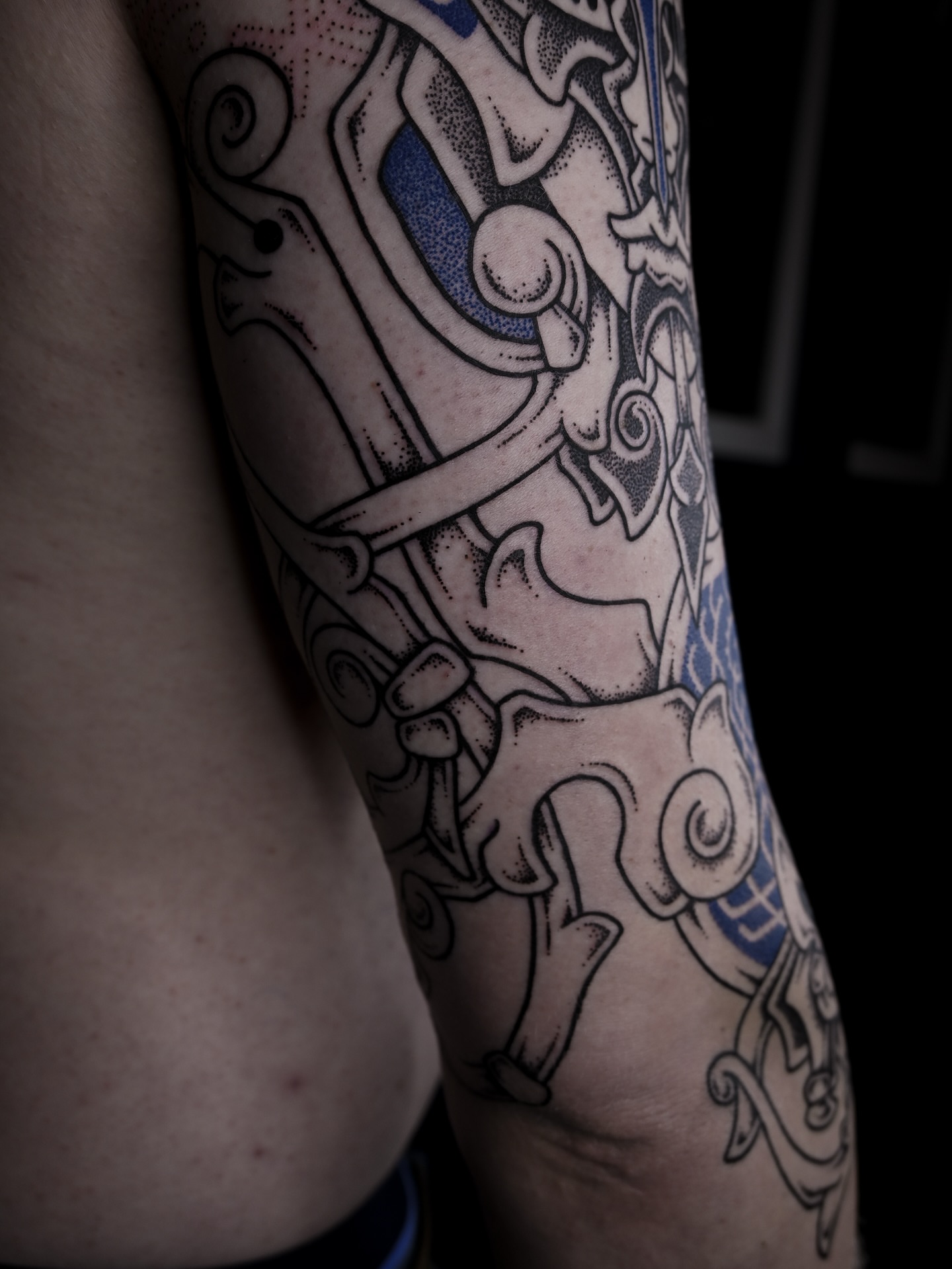 Tattoo by @kintyreink — dotwork, geometric