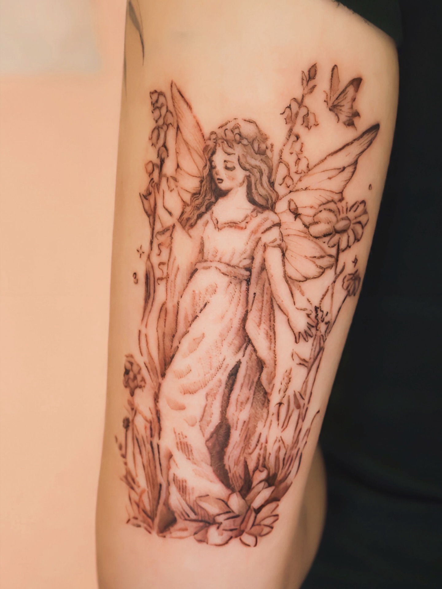 Tattoo by @qsltattoo — black_and_grey