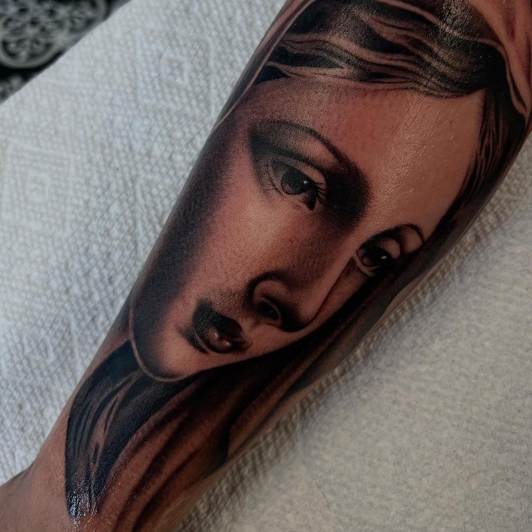 Tattoo by @whoiskaylacordova — realism, black_and_grey