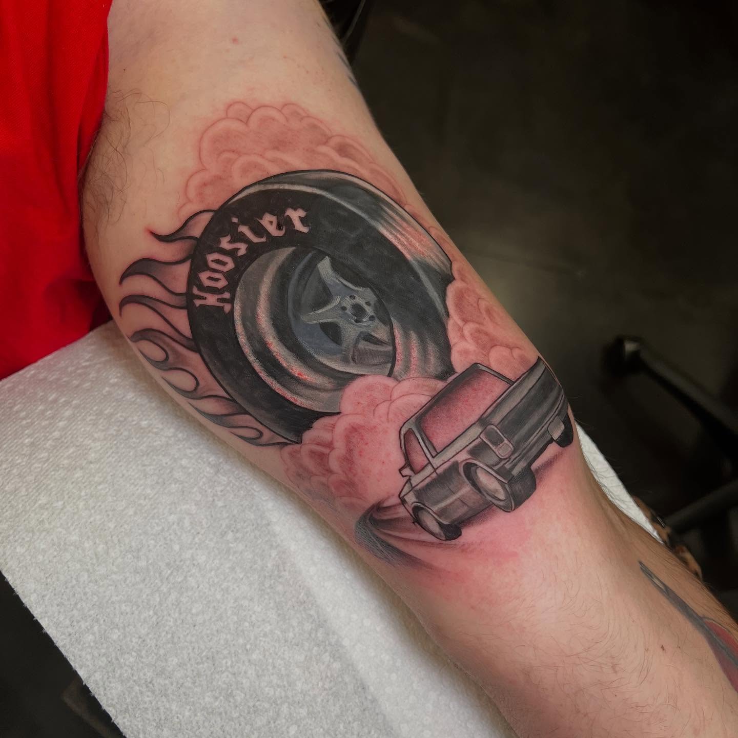 Tattoo by @lyndsink — realism