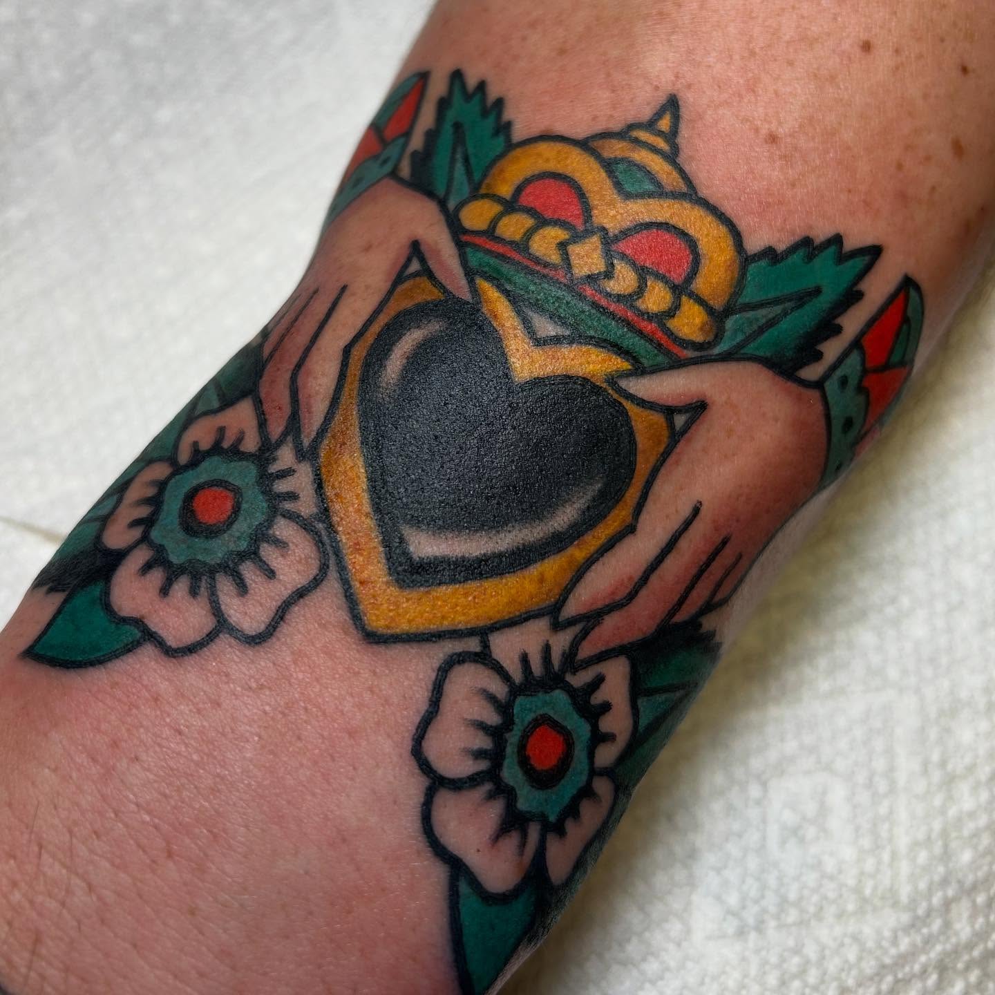 Tattoo by @erineinhorn — american_traditional