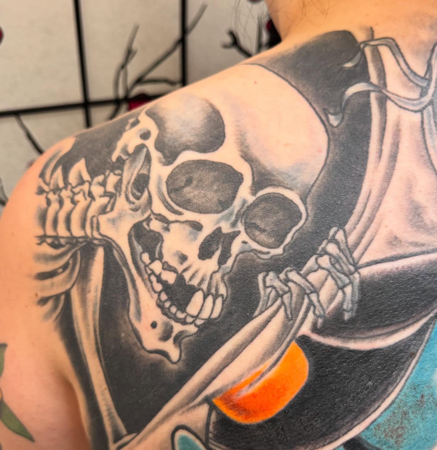 Tattoo by @bobbyjoeward — black_and_grey