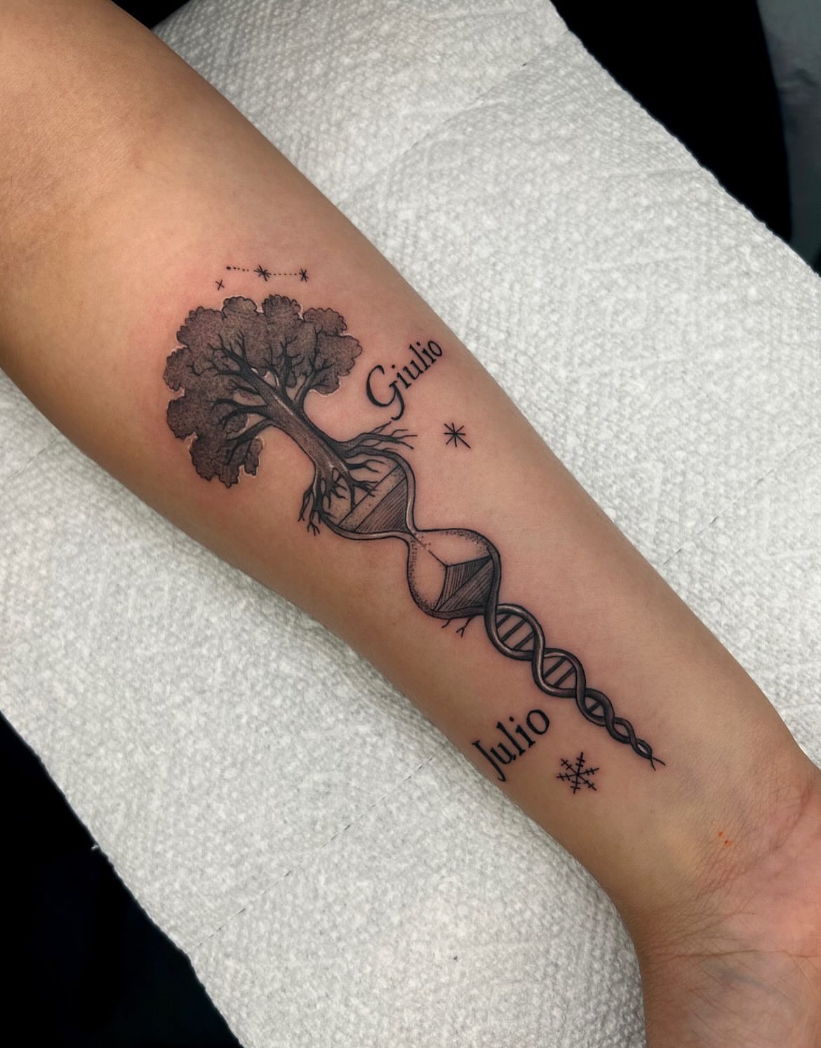 Tree and hourglass black and grey tattoo on the forearm by ▪️JhonnyElias TATTOO ▪️