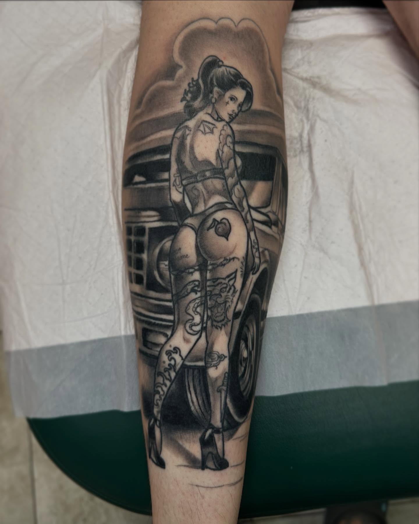 Tattoo by @bigbonedgnome — black_and_grey