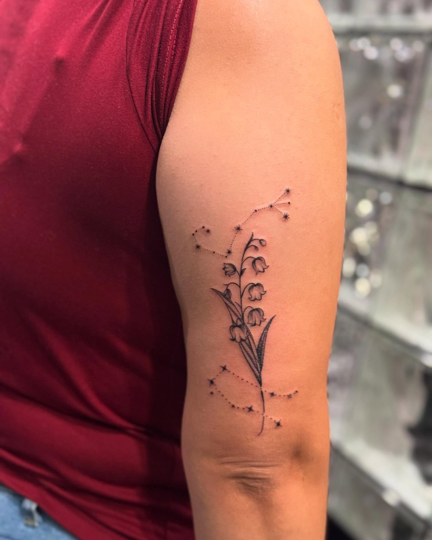 Tattoo by @hector_tatt2z — fine_line