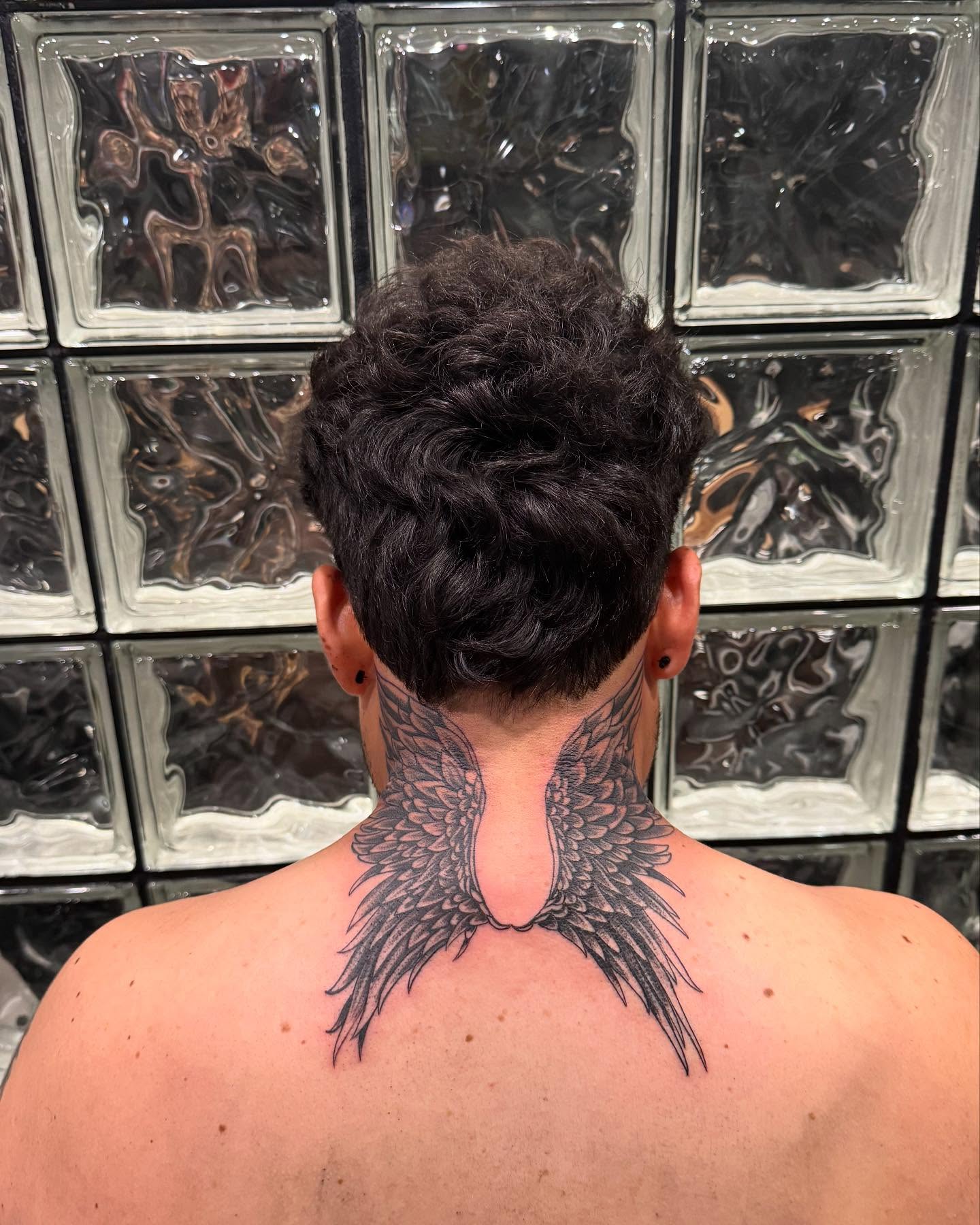 Tattoo by @hector_tatt2z — black_and_grey