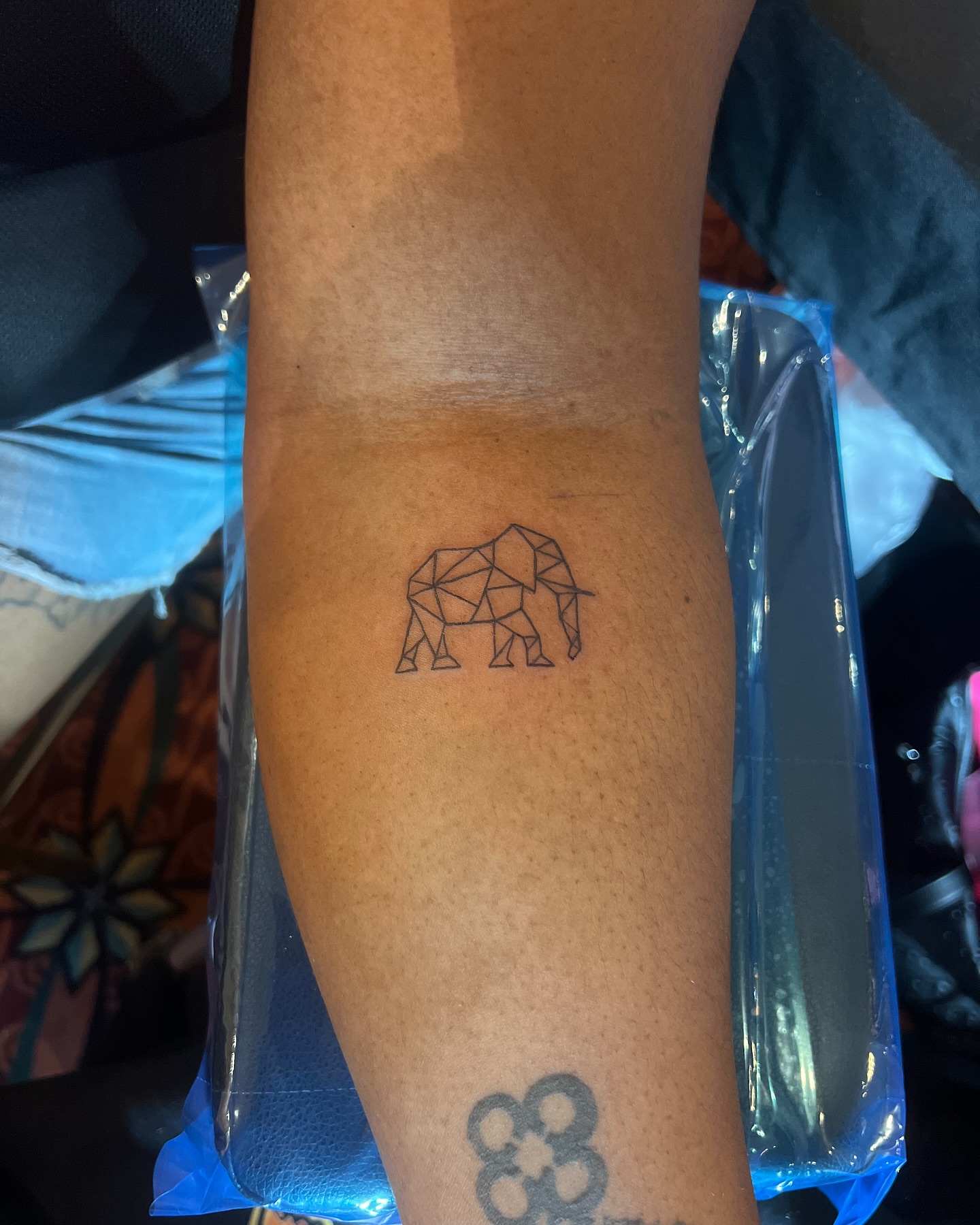 Tattoo by @candicoatedtattoos โ geometric