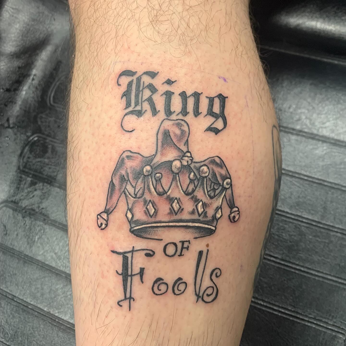 King crown black and grey tattoo on the forearm by @goat76