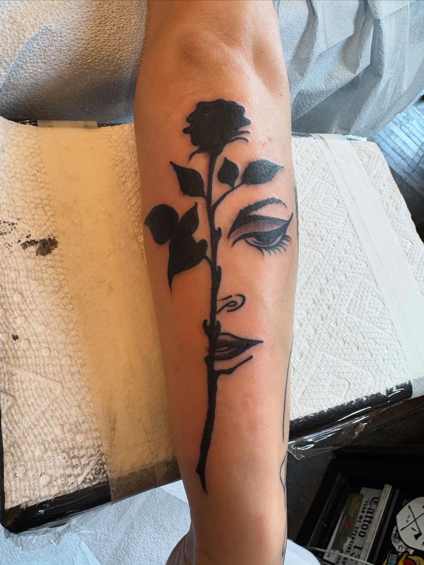 Tattoo by @cesar863 โ black_and_grey