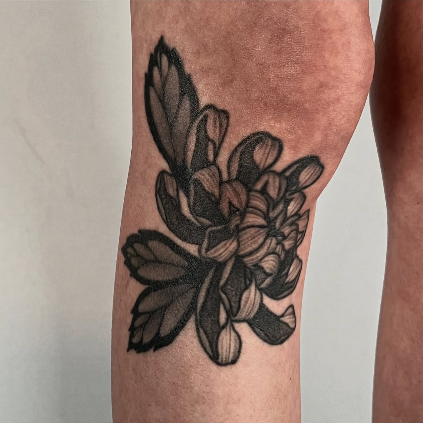 Tattoo by @ofcourseithurts — black_and_grey