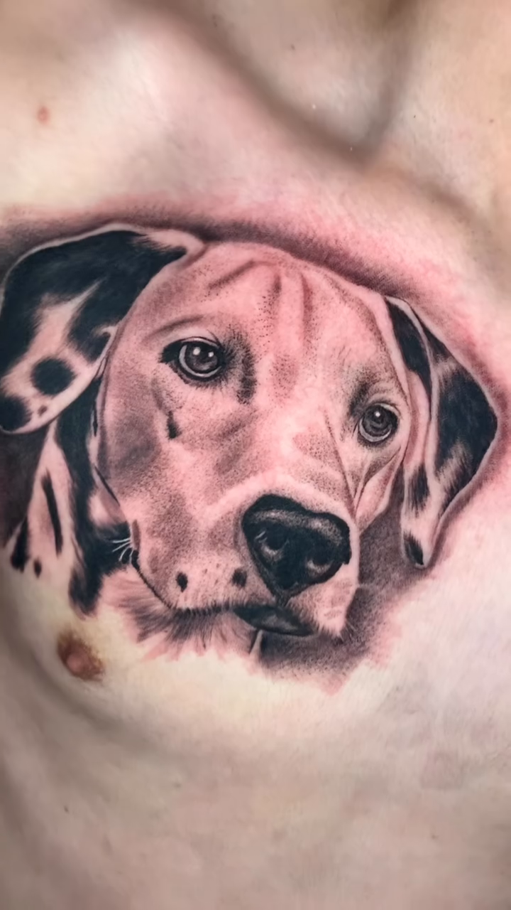 Tattoo by @lvp_arte — realism, black_and_grey