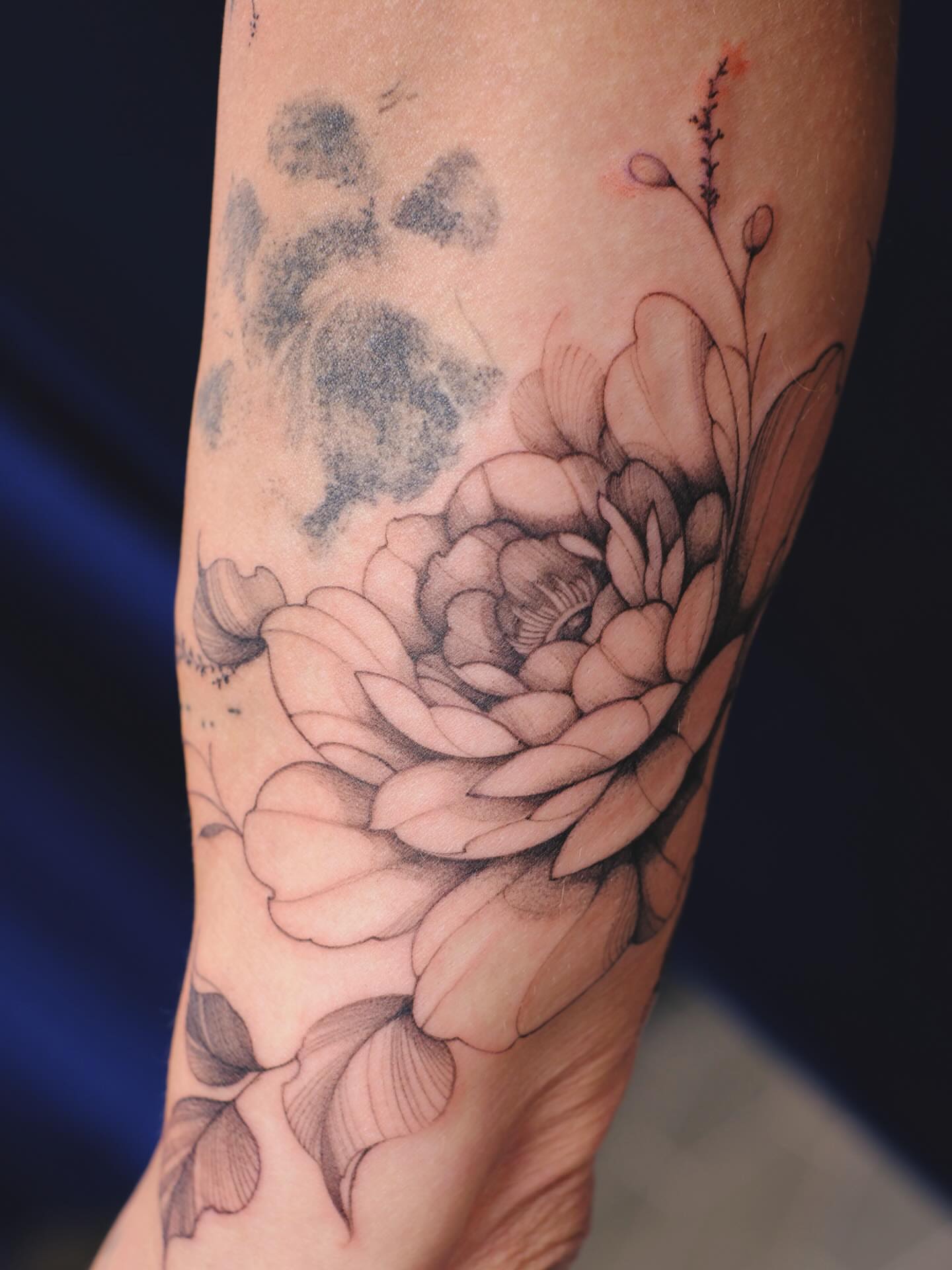Tattoo by @billy.holistic — black_and_grey
