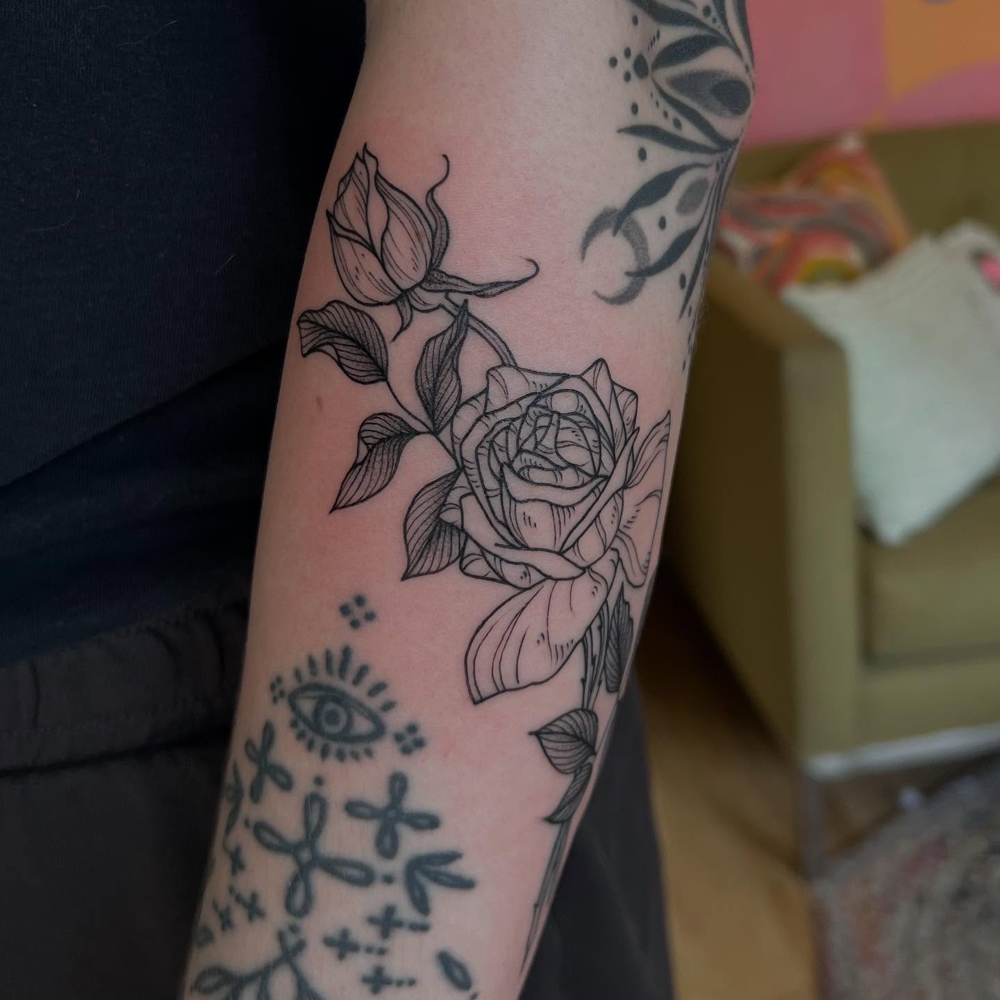 Tattoo by @alliemoontattoo — black_and_grey
